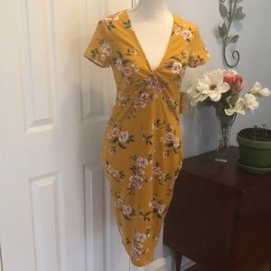 Stella Tweed Mustard Floral Women's Dress Short Sleeve Sizes Small and Medium